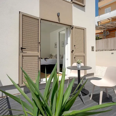 Apartament Dino 