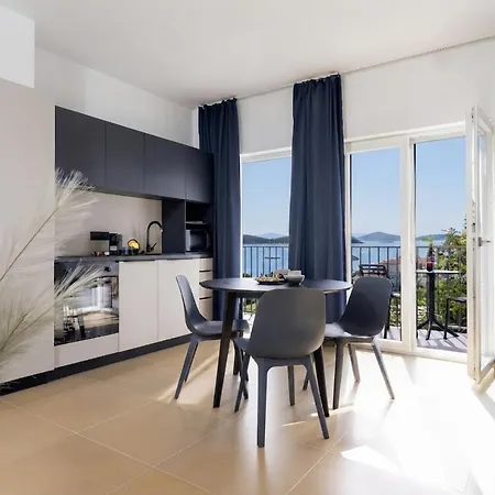Apartament Dino 